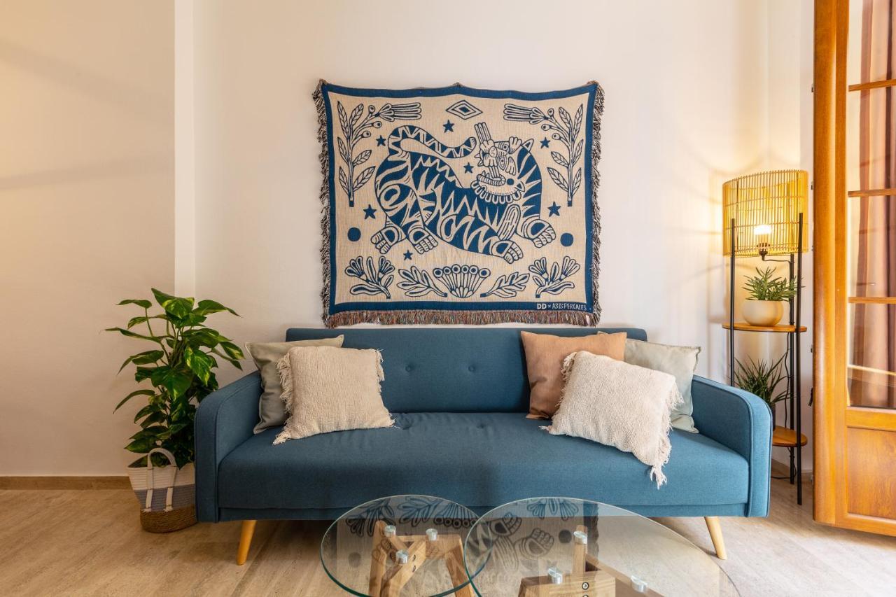 Apartment Bright With Patio And Balconies In The Center Málaga
